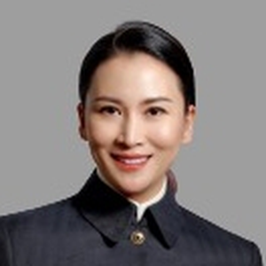 Rebecca Yang (CHAIRMAN, CHRISTIE’S CHINA)