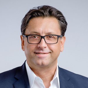 Paul Hudson (Chief Executive Officer at Sanofi)