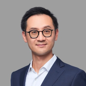 Dowson Tong (Senior Executive Vice President, CEO of Cloud and Smart Industries Group, Tencent)