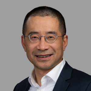 Zheng Yin (施耐德电气全球执行副总裁、中国区总裁)